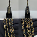 Portcard Chanel SLG Classic Flap cu lanț din piele Caviar, negru