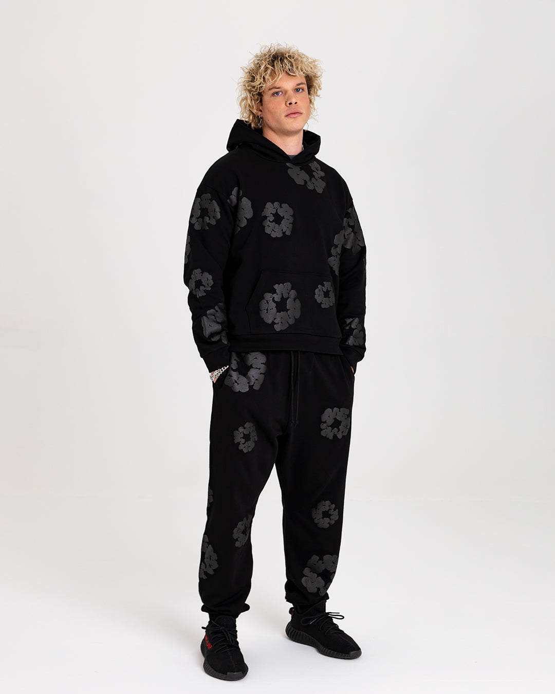 Hanorac Denim Tears Cotton Wreath Negru Monocrom - True to Sole
