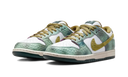 Nike SB Dunk Low Alexis Sablone Chameleon