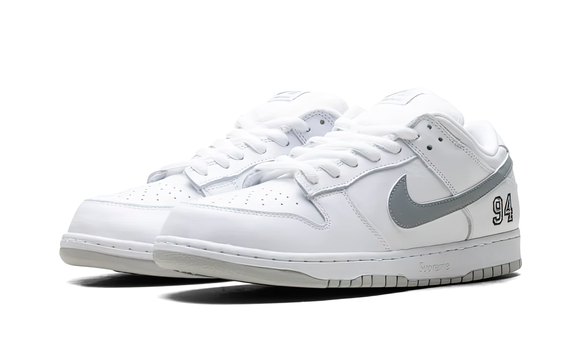 Supreme®/Nike@ SB Dunk Low | White US9 Supreme x Nike SB Dunk Low White Metallic Silver HQ8487-100