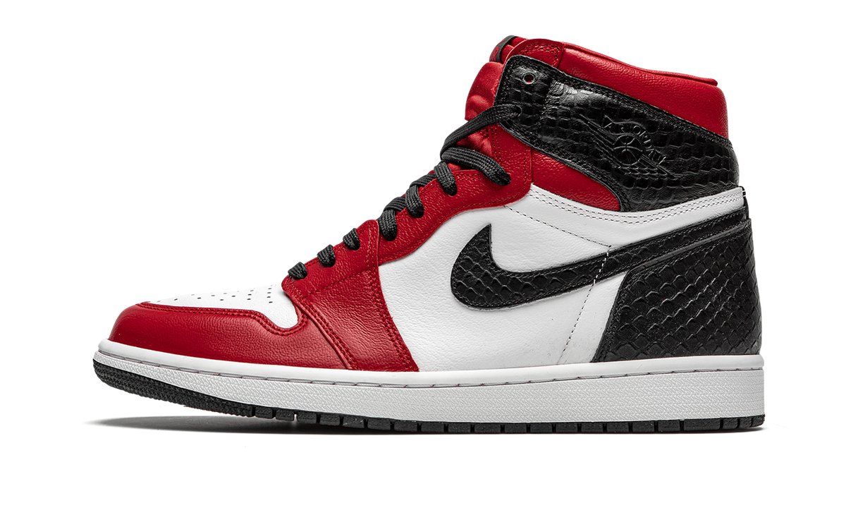 Air Jordan 1 High Retro WMNS Satin Snake - True to Sole