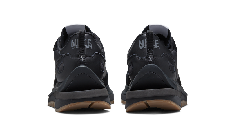 Nike Sacai Vaporwaffle Black Gum